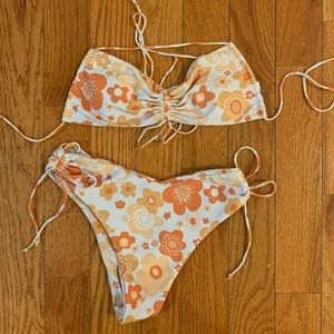 Aurelle bikini, M, high waisted with V cheeky bottoms, orange and white